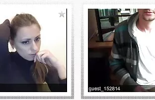 XXX Spinkig porr Modell Naken och free sexfilmer onanerar på sängen med en rik klient