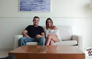 XXX Unga, gamla, flickor bastu porn till pojkar