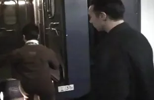 XXX Hans gratis video porr flickvän satt i sängen för länge sedan