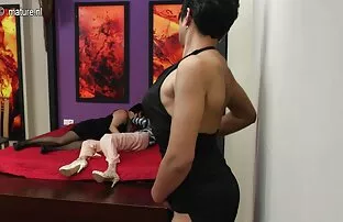XXX Tunn brud i båda gratis porrvideo hålen